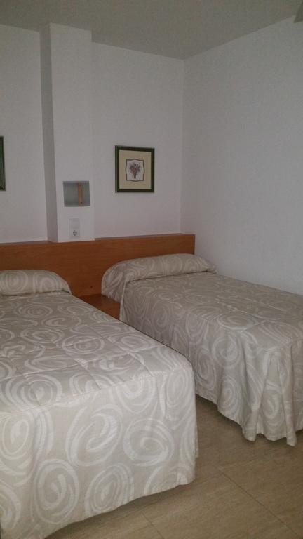 Apartaments Geminis Cambrils Habitación foto
